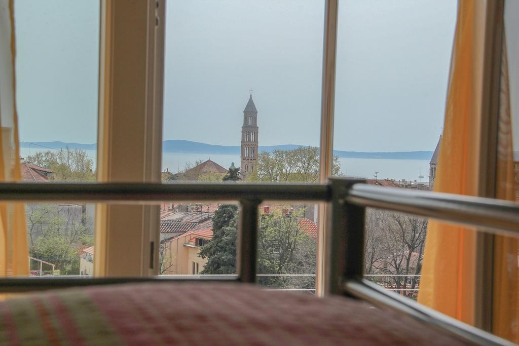 Backpackers Fairytale Hostel Split Exteriör bild